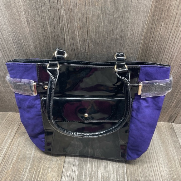 Vintage Avon Handbag  Purse ~ Royal Purple Velvet Faux Leather Pockets - Picture 1 of 14